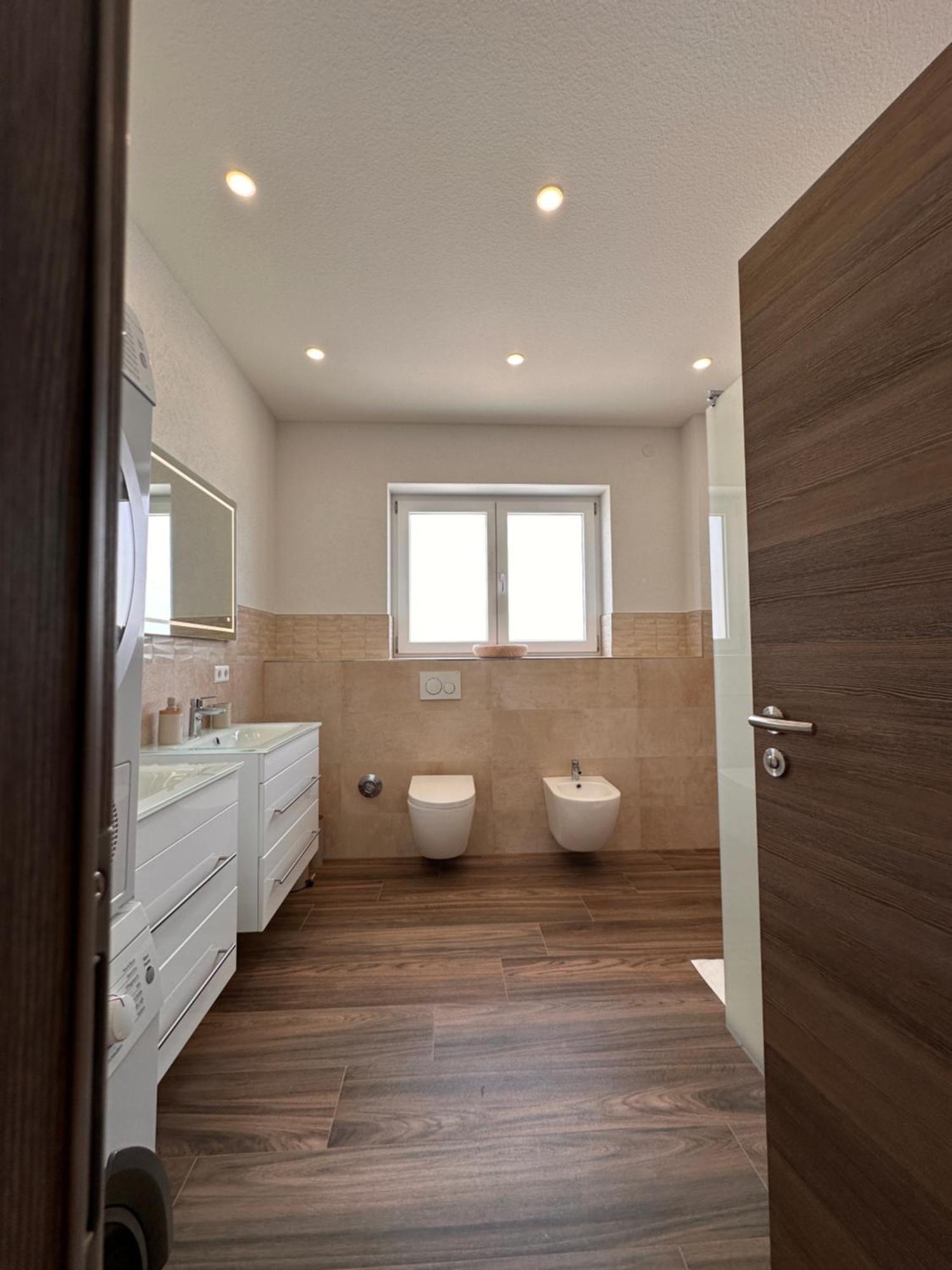 Amao-Obsidian I 120Qm I Elegantes Business- & Familienapartment I 3 Schlafzimmer I Kingsize Betten Schwanau Bagian luar foto