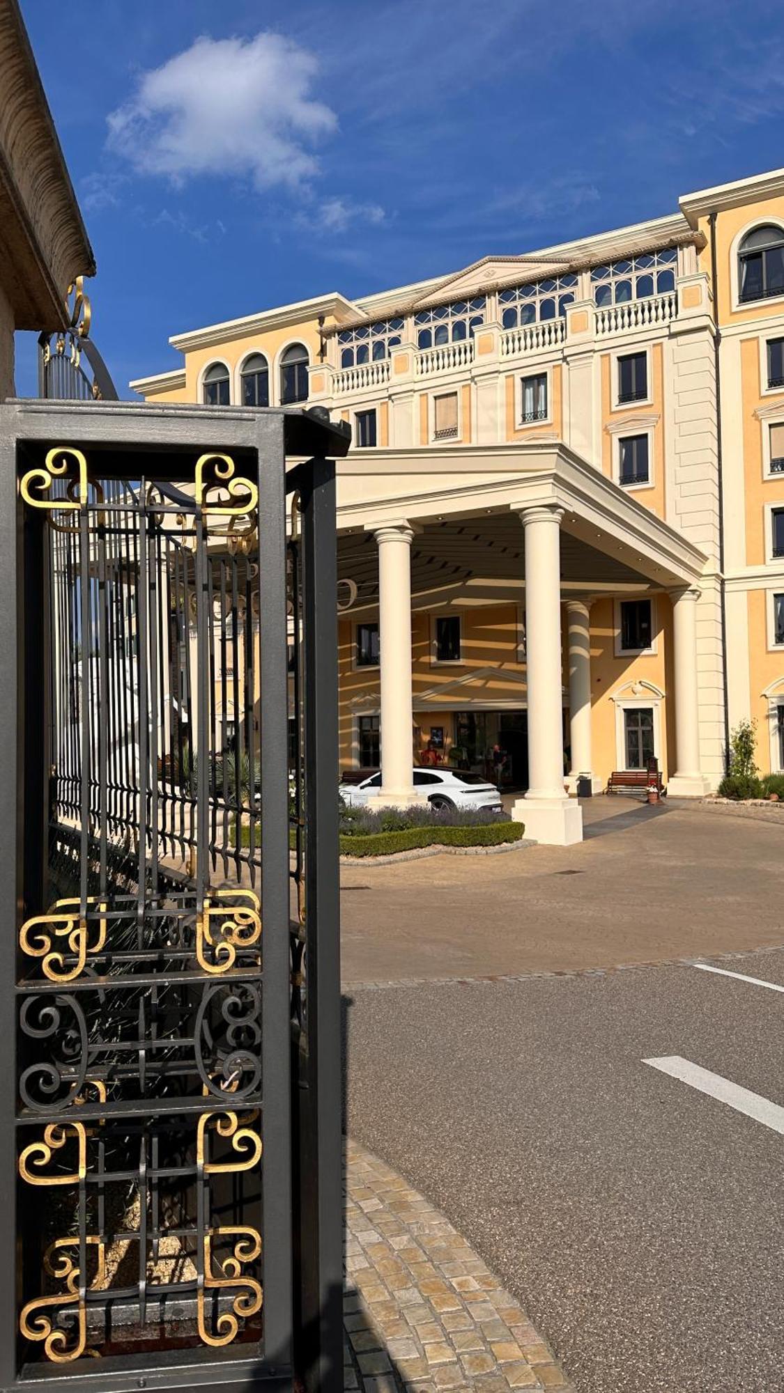 Amao-Obsidian I 120Qm I Elegantes Business- & Familienapartment I 3 Schlafzimmer I Kingsize Betten Schwanau Bagian luar foto